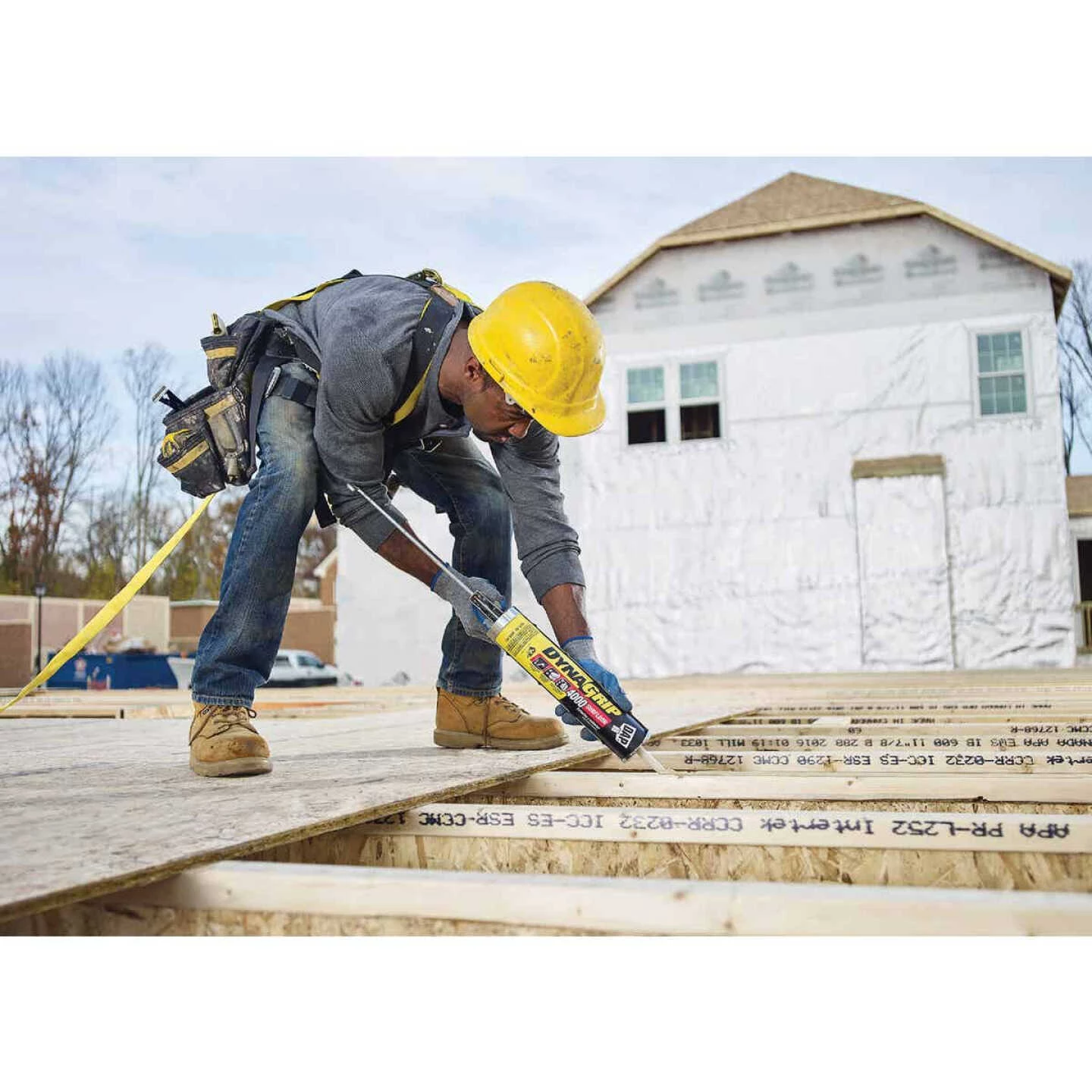 DAP DYNAGRIP VOC 28 Oz. Advanced Subfloor Adhesive 4 DAP DYNAGRIP VOC 28 Oz. Advanced Subfloor Adhesive - Image 2