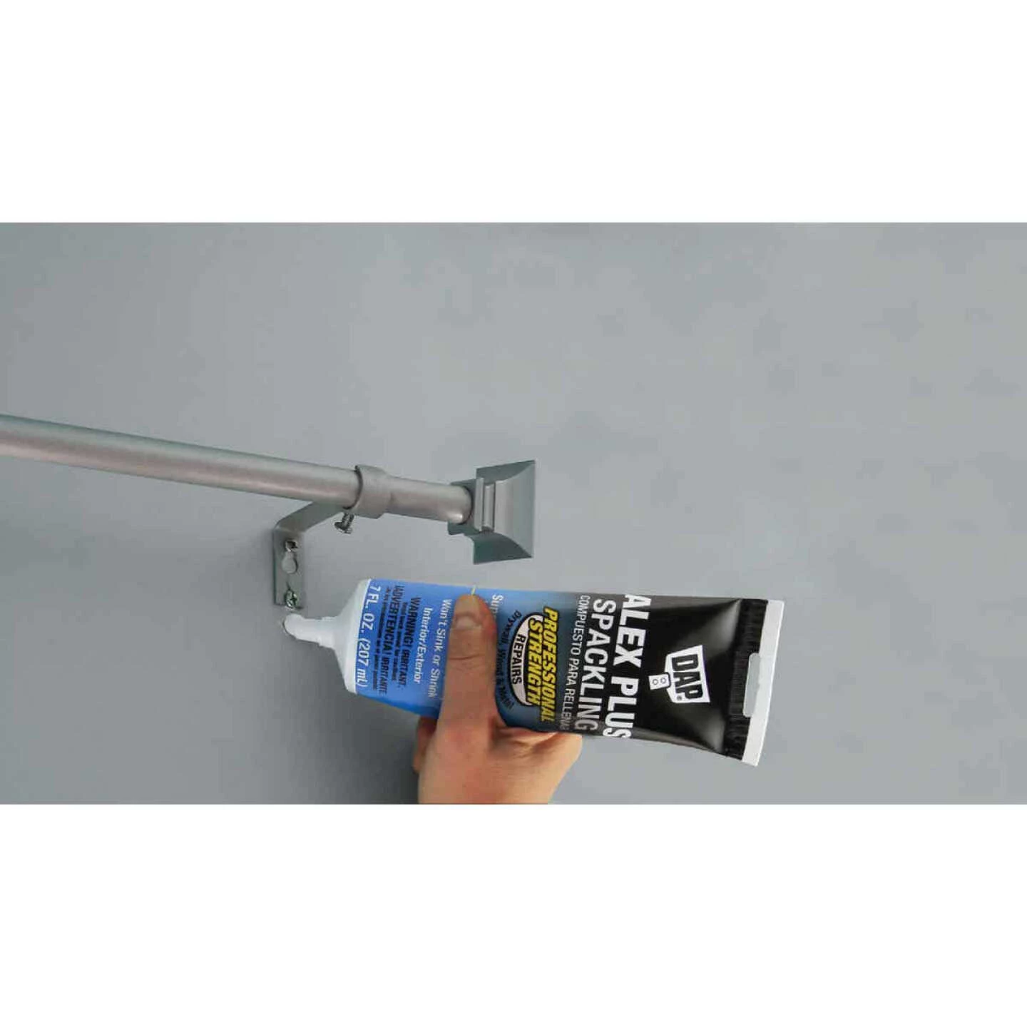 DAP ALEX PLUS 7 Oz. Professional Latex Spackling 4 DAP ALEX PLUS 7 Oz. Professional Latex Spackling - Image 2